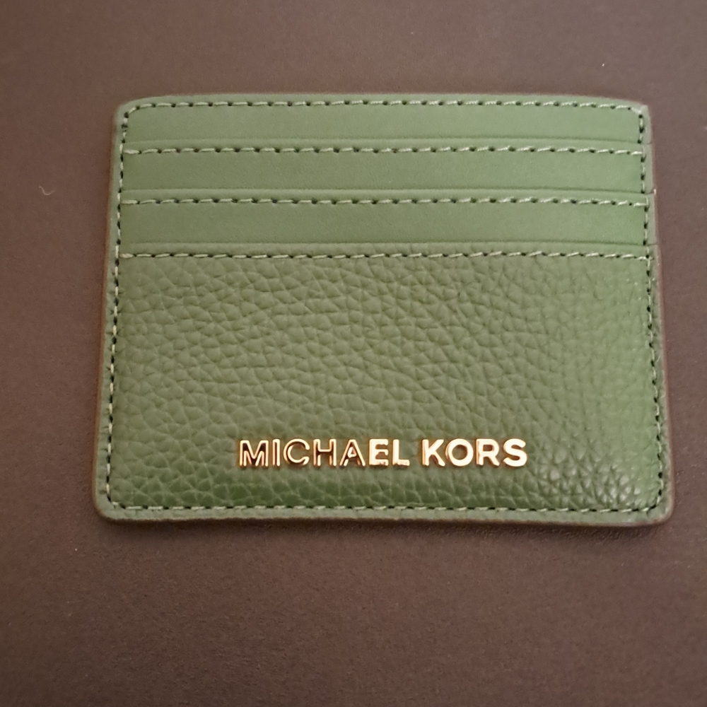 Michael Kors NWT Jet Set Travel Car holder